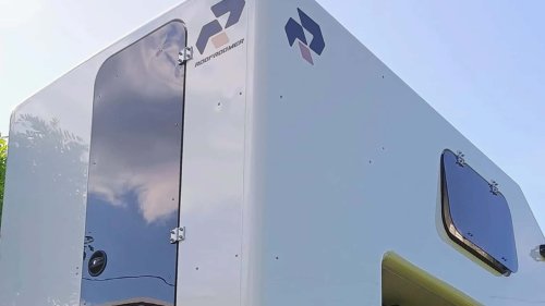 ¿Quieres convertir tu coche en un camper? Es posible gracias a Roofroomer