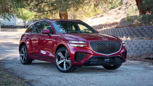 Genesis, ‘I Seriously Can’t Figure It Out:’ Car Salesman Says No One Is Buying This ‘Gorgeous,’ Loaded Genesis. Then He Learns Why