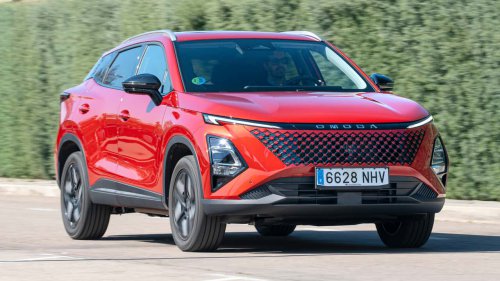 Comparativa híbridos: Omoda 5 SHS-H vs. EBRO s400 HEV