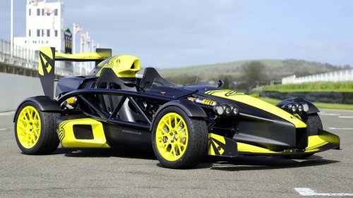 ¡Impresionante este biplaza descapotable de 532 CV!