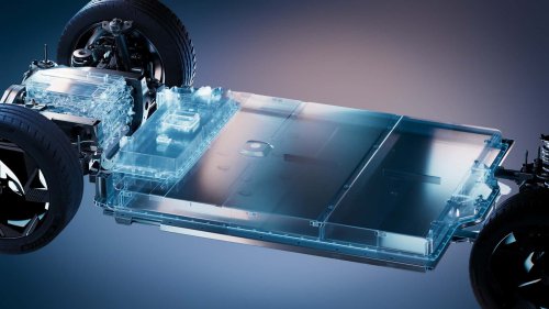 870 Miles Without Refueling? Renault Bets On Range-Extending EVs