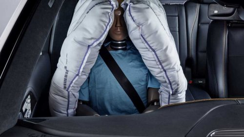 Mercedes, The Mercedes S-Class Is Getting Heated Seatbelts. Here's Why It Matters