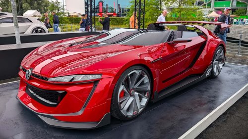 Der irrste Golf GTI aller Zeiten ist jetzt rot