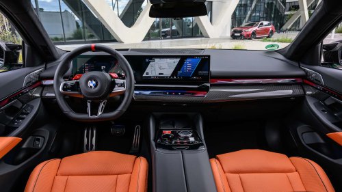 Nouvelle BMW M5 : un restylage radical supris lors d’essais sur circuit