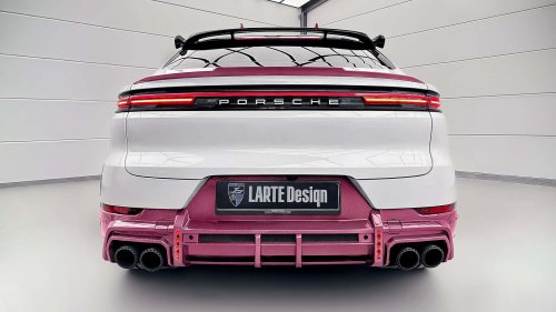 Larte präsentiert Porsche Cayenne mit pinkem Carbon-Karosseriekit