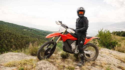 La moto électrique va là où l'essence ne peut pas (et établit un record du monde)