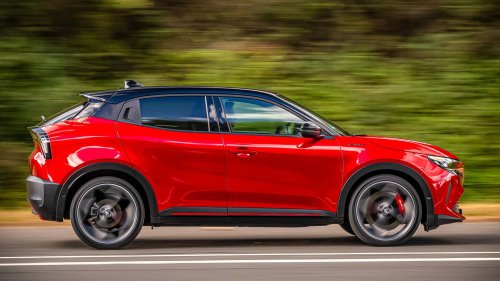 Alfa Romeo Junior Veloce im Test: Elektro-Knaller mit Charisma?