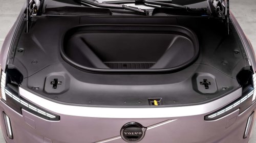 Volvo, Volvo ES90, l'intérieur et le coffre du vaisseau amiral suédois