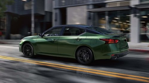 Nissan, Nissan Altima, The Nissan Altima Refuses to Die