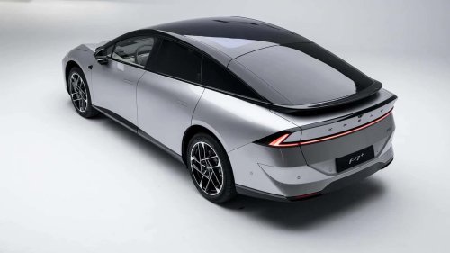 Une nouvelle berline pour l'Europe fait ses débuts à Bruxelles