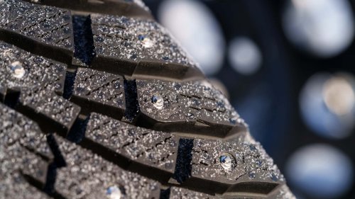 This Tire Changes Grip Depending On The Weather