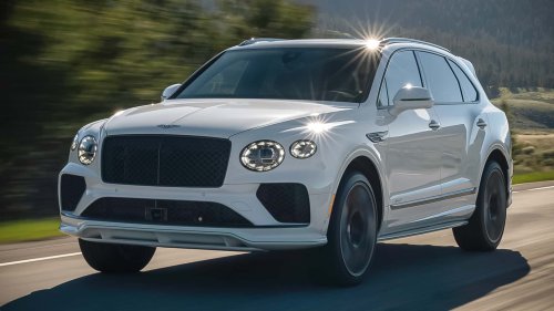‘My Mercedes Supposedly Has That': Traffic Light Expert Says Bentleys Can Predict When Lights Change Green. It Works—But How