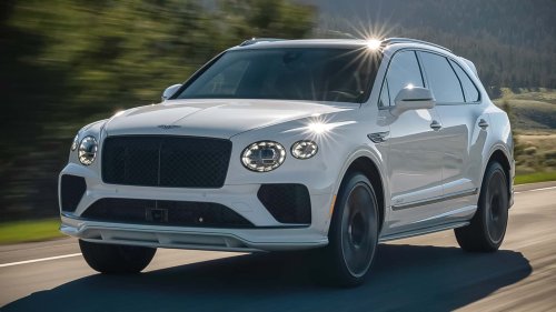 Mercedes, ‘My Mercedes Supposedly Has That': Traffic Light Expert Says Bentleys Can Predict When Lights Change Green. It Works—But How