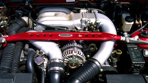 'Why Two??:’'Man Says We Should Bring Back Dual Gas Tanks. Then the Internet Responds