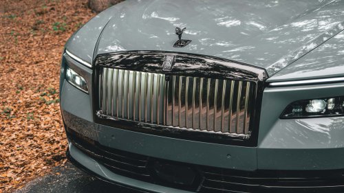 Review Rolls-Royce Spectre Black Badge