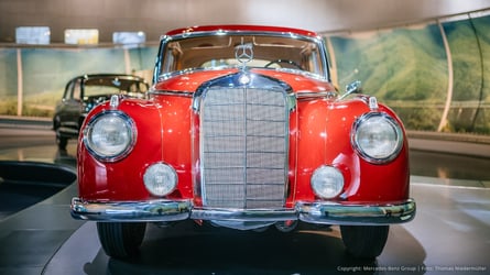 Mercedes, Mercedes 300 (W 186): Dieser Adenauer ist rot