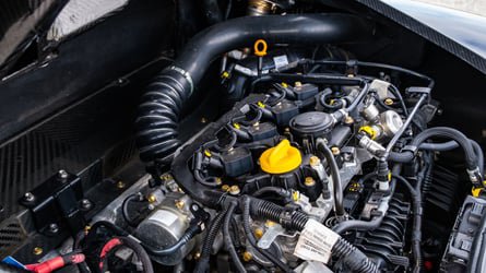 769 kg y 335 CV: la prueba del Alfa Romeo 4C más especial de la historia