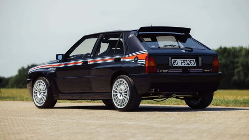Lancia, Este Lancia Delta HF Integrale negro, de Vasco Rossi, está en venta
