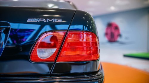 Mercedes, Mercedes E 60 AMG (1997): Der Super-210er