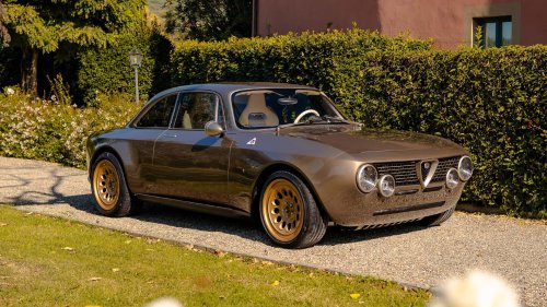 La coupé artisanale à suspension réglable rend hommage aux années 70