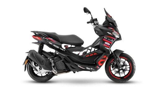 Este scooter de Aprilia luce una decoración de MotoGP
