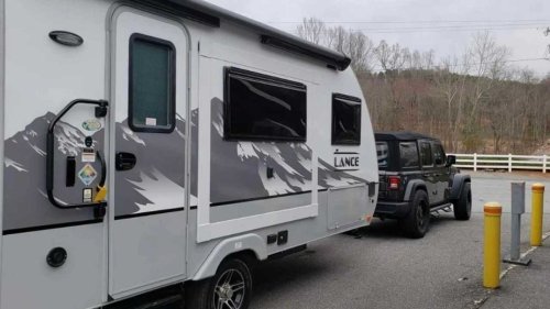 ‘And Then I See This:’ Customer’s Battery Light Comes On. The Tech Is Shocked By What He Finds Under the Hood