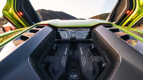 Why Mid-Engine Cars Handle So Well: Motor101