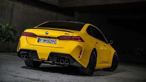 Nouvelle BMW M5 : un restylage radical supris lors d’essais sur circuit