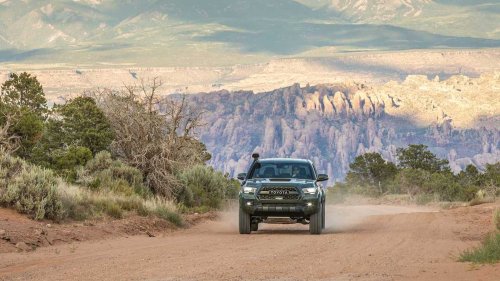 Toyota, Toyota Tacoma, 'I Used to See That All the Time:' Toyota Tacoma Driver Changes His Air Filter. Then He Pulls the Old One Out