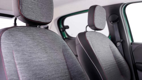 Nouvelle Renault Twingo, à quoi ressemblent l'intérieur et le coffre