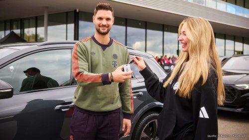 Audi übergibt dem FC Bayern neue Dienstwagen