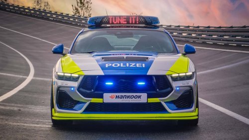 Ford, Ford Mustang, TUNE IT! SAFE! zeigt STEEDA Q500 Ford Mustang im Polizei-Look