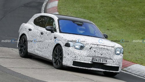 Das erste Elektroauto von Bentley zeigt sich als Erlkönig