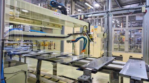 Jika Membangun Terlalu Banyak Pabrik Baterai Mobil Listrik