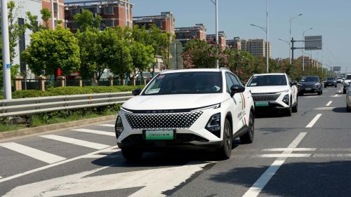 Este Toyota híbrido recibe un baño de realidad del Omoda 5 SHS-S