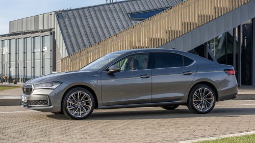 El Skoda más especial tiene etiqueta 0 y precio en España