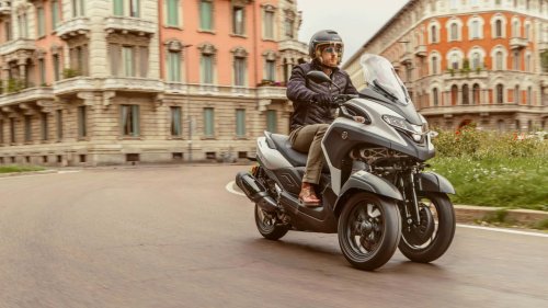 La moto de tres ruedas de Yamaha incorporará un airbag