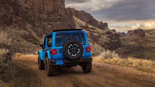 Jeep, Jeep Wrangler, EMC 212 vs Jeep Wrangler, comparaison entre authentiques tout-terrain