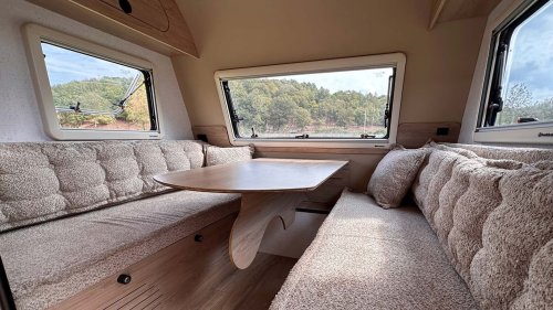 ¿Te gustan las caravanas ligeras? Atento a la Tosbiq 2.80