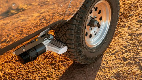 La Bowlus Frontier Edition es una caravana brillante y no sólo por el exterior