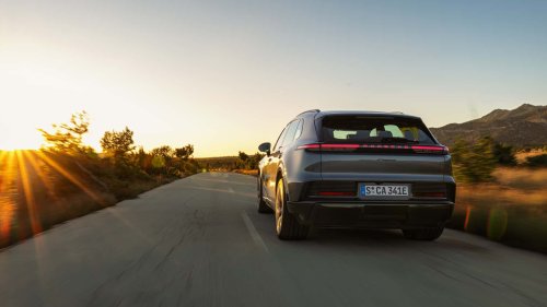 Porsche, La Porsche la plus puissante jamais conçue fait ses débuts : Le Cayenne Electric