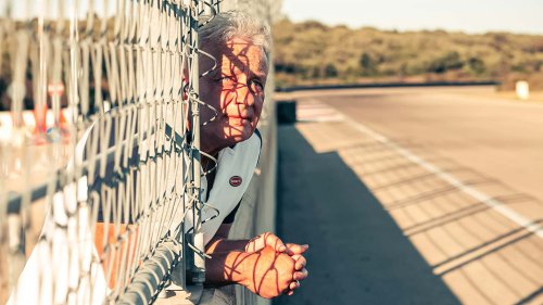 Bugatti Veyron Test Driver Describes Braking From 249 MPH: 'Incredibly Stressful'