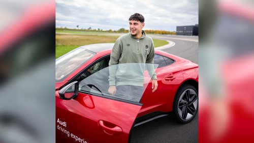 Audi, Audi übergibt dem FC Bayern neue Dienstwagen