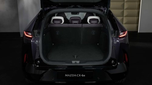 Mazda, Mazda CX-6e, el interior del nuevo SUV japonés