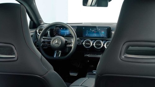 Mercedes, La Mercedes Classe A continuera d'être produite... mais en Hongrie.