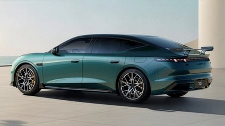 Este coche eléctrico recarga casi por completo su batería en menos de 9 minutos