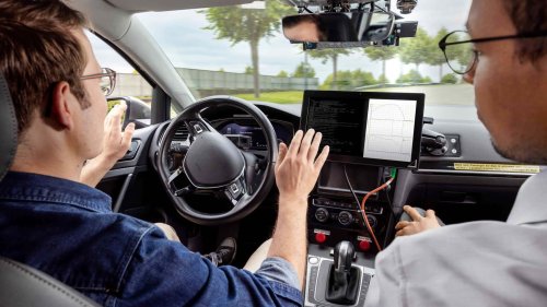 Du moteur au code : comment le cœur d'une voiture change