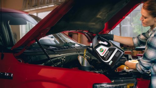 Man Says Oil Change Shops Are Tricking You Into Paying for the Next Customer's Oil. Here's How You Can Tell