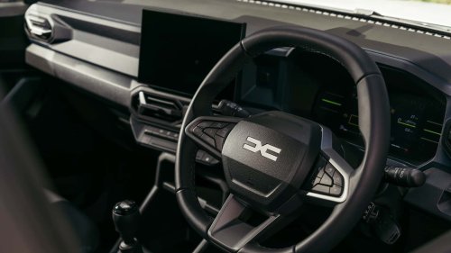 Ce pick-up Dacia a une adorable petite benne