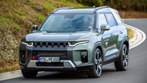 KGM stellt ersten Vollhybrid vor – Premiere im SUV Torres